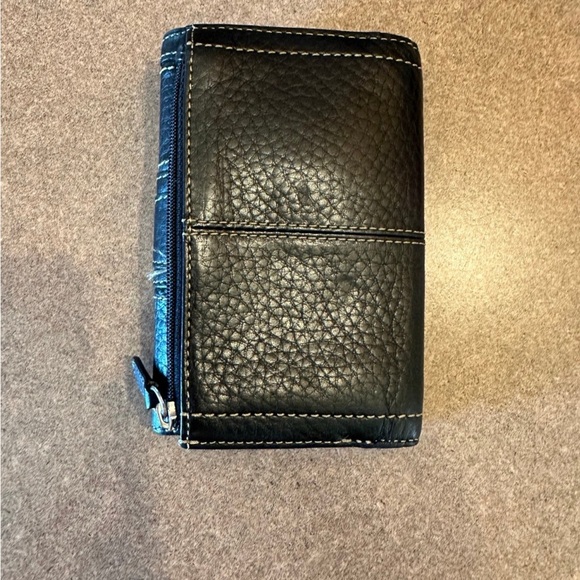 Fossil Black Tri-Fold Wallet - Picture 3 of 8